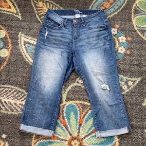 Distressed Capri Jeans Size 10